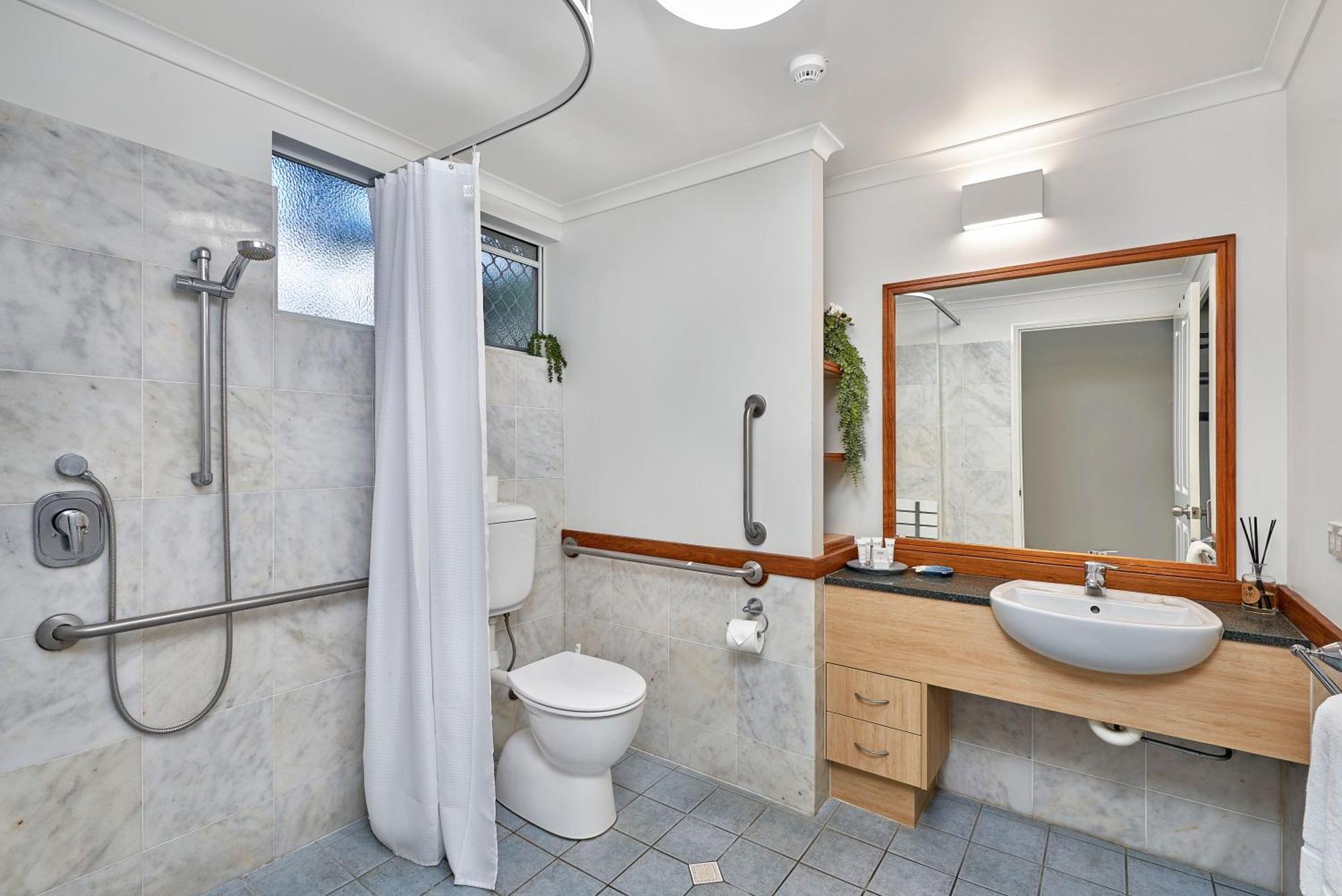 Alassio Apartments With Direct Pool Access Palm Cove Kamer foto